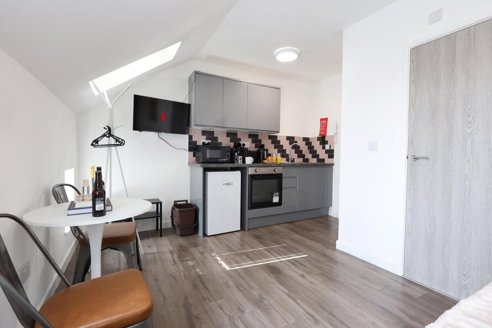 Cohost Partners | Smart Tv | 5 Min City | Parking Cardiff Exteriör bild
